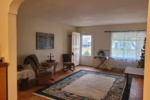 2205 Vanburen St, New Holstein, WI 53061 - Photo 2