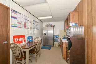 29131 Evergreen Dr, Racine, WI 53185 - Photo 10