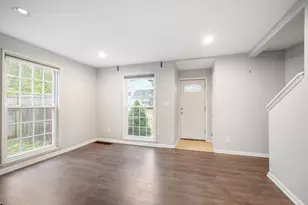 3316 S Quincy Ave, Milwaukee, WI 53207 - Photo 4