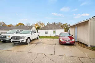 3316 S Quincy Ave, Milwaukee, WI 53207 - Photo 20