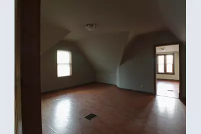 1314 N 22nd St, Milwaukee, WI 53205 - Photo 6