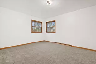 4265 S 22nd St, Milwaukee, WI 53221 - Photo 12