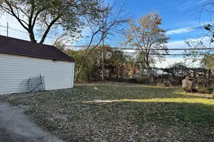 5724 W Carmen Ave, Milwaukee, WI 53218 - Photo 4