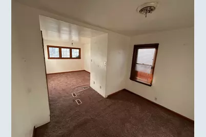 5724 W Carmen Ave, Milwaukee, WI 53218 - Photo 12