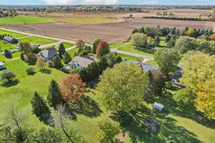 N8688 N Rd, Ixonia, WI 53036 - Photo 28