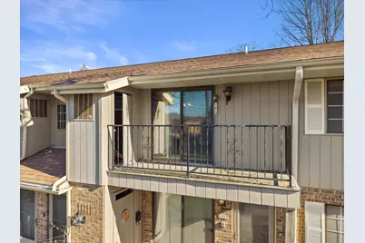 8129 W Oklahoma Ave, Milwaukee, WI 53219 - Photo 18