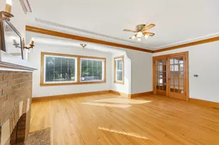 3320 S 92nd St, Milwaukee, WI 53227 - Photo 6