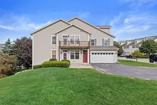 1203 Woodbury Common, Waukesha, WI 53189 - Photo 40