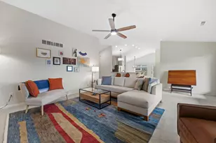 1203 Woodbury Common, Waukesha, WI 53189 - Photo 4