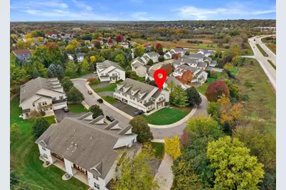 1203  Woodbury Cmn #B, Waukesha, WI 53189 - Photo 32