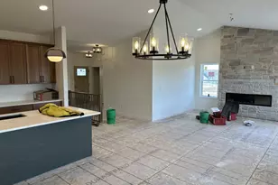 438 Sandstone St, Slinger, WI 53086 - Photo 8