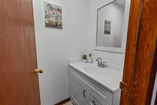 3333 5th Ave, South Milwaukee, WI 53172 - Photo 8