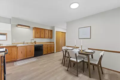 8965 N 86th St, Milwaukee, WI 53224 - Photo 4