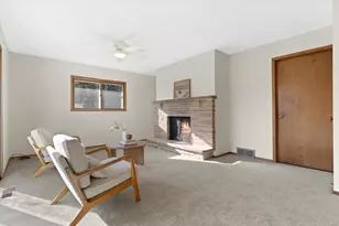 8965 N 86th St, Milwaukee, WI 53224 - Photo 16