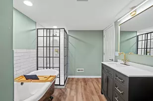 1821 E Euclid Ave, Milwaukee, WI 53207 - Photo 16