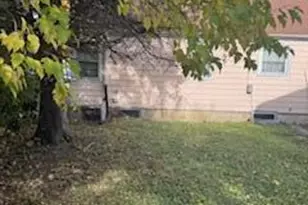 4215 W Florist Ave, Milwaukee, WI 53209 - Photo 8