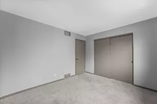 5740 Cambridge Ln, Racine, WI 53406 - Photo 18