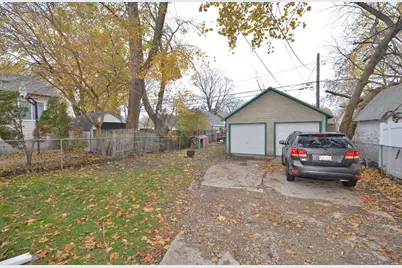 2029  Summit Ave, Racine, WI 53404 - Photo 14