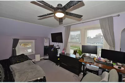 2029  Summit Ave, Racine, WI 53404 - Photo 10