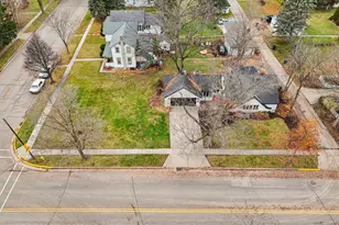 812 Center St, Lake Geneva, WI 53147 - Photo 40