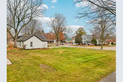 812  Center St, Lake Geneva, WI 53147 - Photo 38