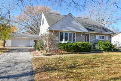 8635 N 53rd St, Brown Deer, WI 53223 - Photo 2