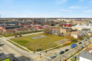 1206 De Koven Ave, Racine, WI 53403 - Photo 6