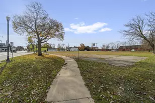 1206 De Koven Ave, Racine, WI 53403 - Photo 22