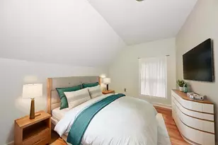 2166 S 6th St, Milwaukee, WI 53215 - Photo 6