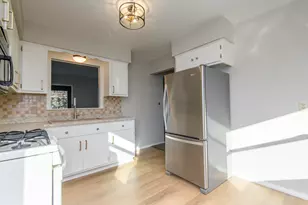 5970 S 34th St, Greenfield, WI 53221 - Photo 6