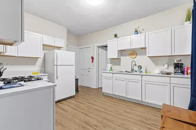 1138 E Hamilton St #1140-1140A, Milwaukee, WI 53202 - Photo 12