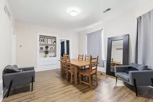 1138 E Hamilton St, Milwaukee, WI 53202 - Photo 16