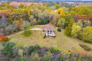 N5568 Johnson Rd, Richmond, WI 53115 - Photo 6