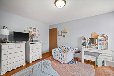 7738 W Eden Pl, Milwaukee, WI 53220 - Photo 14