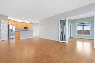 1515 N Van Buren St #404, Milwaukee, WI 53202 - Photo 12