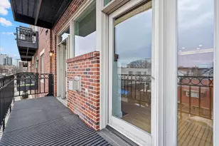 1515 N Van Buren St, Milwaukee, WI 53202 - Photo 36