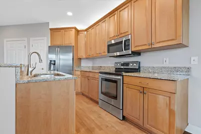 1515 N Van Buren St #404, Milwaukee, WI 53202 - Photo 20