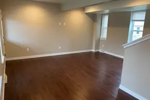 818 N 6th St, Manitowoc, WI 54220 - Photo 8