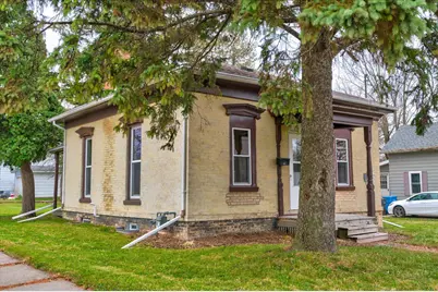 401 S Montgomery St, Watertown, WI 53094 - Photo 2