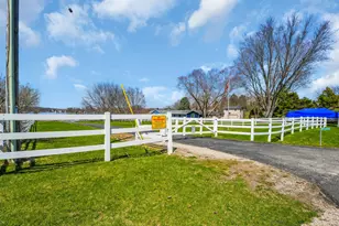 W5303 Briarwood Rd, Sugar Creek, WI 53121 - Photo 6