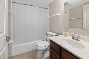 1818 E Shorewood Blvd, Shorewood, WI 53211 - Photo 16