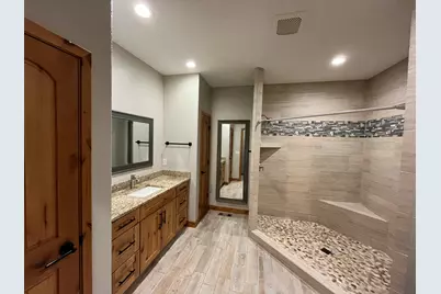 8431  Big Bend Rd, Racine, WI 53185 - Photo 12