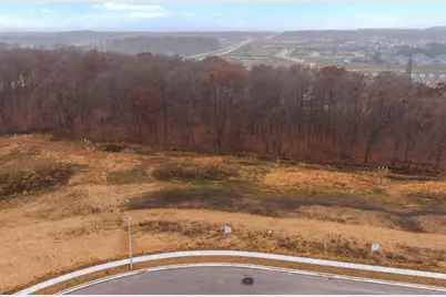 416  Sandstone St, Slinger, WI 53086 - Photo 12