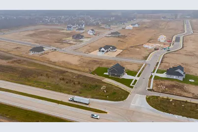 363  Sandstone St, Slinger, WI 53086 - Photo 14