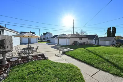 1311  Madison Ave, South Milwaukee, WI 53172 - Photo 48
