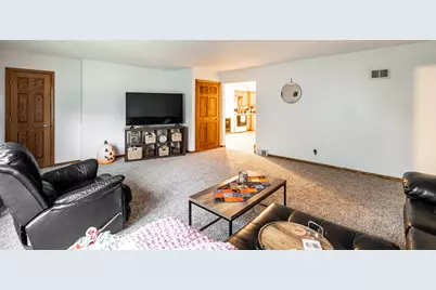 1409 N 116th St #1411, Wauwatosa, WI 53226 - Photo 22