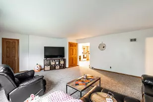 1409 N 116th St, Wauwatosa, WI 53226 - Photo 22