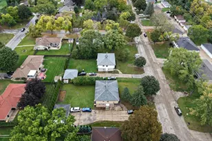 1409 N 116th St, Wauwatosa, WI 53226 - Photo 8