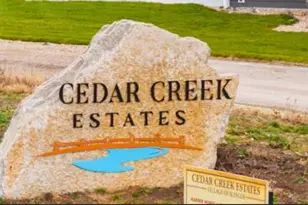 424 Sandstone St, Slinger, WI 53086 - Photo 1