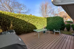 5405 Somerset Ln, Greenfield, WI 53221 - Photo 24